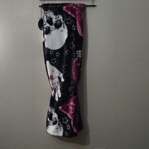 NWT BOOK OF SPELLS ZODIAC PALM AND SKULL PLUSH THROW 50X70in 100% POLYESTER